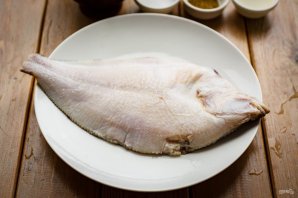 Камбала в муке на сковороде Камбала в муке на сковороде