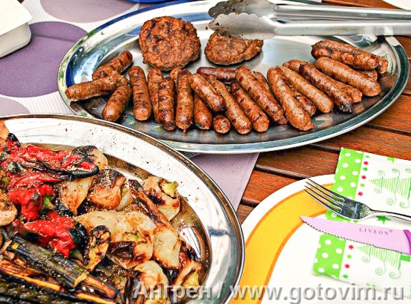 Меркез - французские колбаски с африканскими корнями