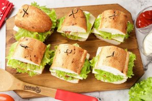 Праздничные бутерброды "Змейка" Праздничные бутерброды "Змейка"