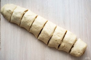 Булочки с яблоком и корицей из дрожжевого теста Булочки с яблоком и корицей из дрожжевого теста