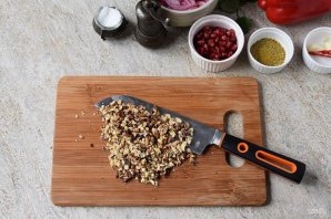 Салат "Тбилиси" с гранатом Салат "Тбилиси" с гранатом