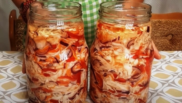 Забудьте про магазинные салаты: рецепт из капусты и болгарского перца, который покорит ваш вкус навсегда! Забудьте про магазинные салаты: рецепт из капусты и болгарского перца, который покорит ваш вкус навсегда!