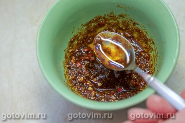 Картофель в духовке, запеченный с чили, чесноком и пряностями Картофель в духовке, запеченный с чили, чесноком и пряностями