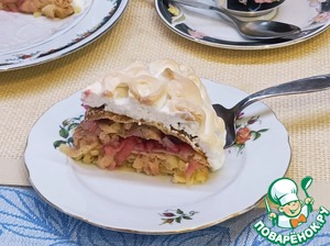 Блинный пирог с яблоками и меренгой Блинный пирог с яблоками и меренгой