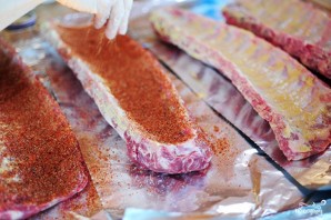 Жареные свиные ребрышки в духовке Жареные свиные ребрышки в духовке