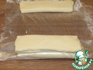 Слоеные пирожки с луком и картошкой