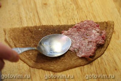 Запеканка блинная с фаршем и сырным соусом бешамель