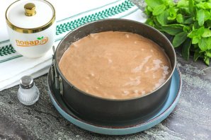 Шоколадный торт со сметанным кремом без пропитки Шоколадный торт со сметанным кремом без пропитки