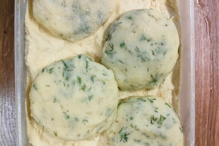 Картофельные зразы с колбасой