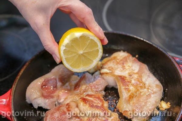 Эскалоп с лимонным соком и чесноком Эскалоп с лимонным соком и чесноком
