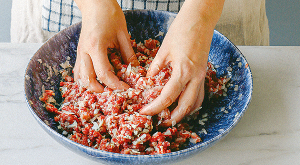 Чебуреки почти по ГОСТу, пошаговый рецепт с фото Чебуреки почти по ГОСТу, пошаговый рецепт с фото