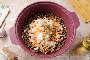 Картофель с фаршем и рисом Картофель с фаршем и рисом