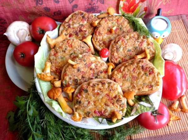 Бутерброды горячие с грибами Бутерброды горячие с грибами