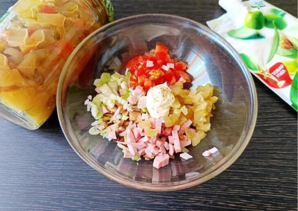 Запеченные фаршированные шампиньоны со вкусом пиццы Запеченные фаршированные шампиньоны со вкусом пиццы