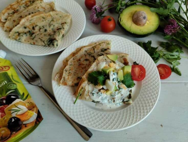 Блинчики с зеленью  и соусом #махеевъ