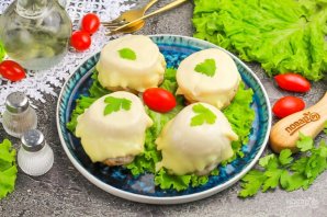 Котлеты с сыром и помидорами Котлеты с сыром и помидорами