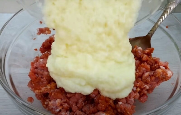 Научился этому трюку во Французском ресторане. Сочные и вкусные котлеты Научился этому трюку во Французском ресторане. Сочные и вкусные котлеты