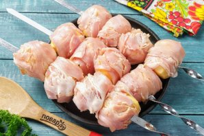 Шашлык из картофеля с беконом Шашлык из картофеля с беконом