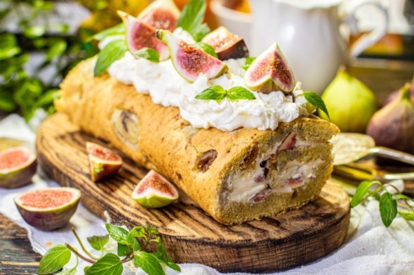 Рулет с инжиром Рулет с инжиром