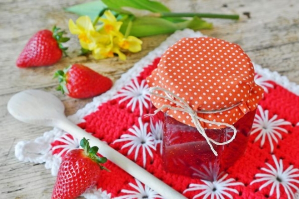 Варенье пятиминутка из клубники с ванилью Варенье пятиминутка из клубники с ванилью