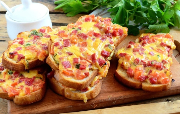 Так готовила моя бабушка. Бутерброды с луком: рецепт за 15 минут