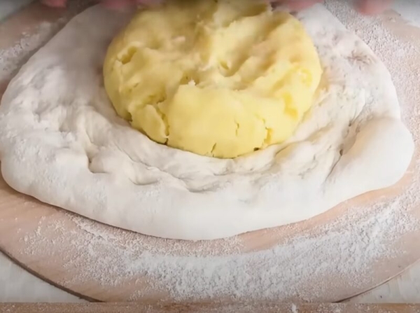 «Настоящее» тесто для осетинских пирогов. Осетинка поделилась правильным рецептом «Настоящее» тесто для осетинских пирогов. Осетинка поделилась правильным рецептом