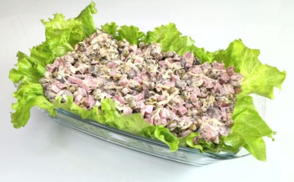 Варить и чистить ничего не нужно. Салат «Сытный» — справится даже ребёнок, но вкус ресторанного уровня! Варить и чистить ничего не нужно. Салат «Сытный» — справится даже ребёнок, но вкус ресторанного уровня!