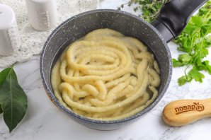 Лапша из жидкого теста Лапша из жидкого теста