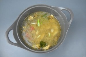 Том кха Том кха