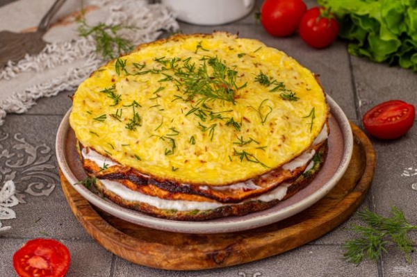 Трёхслойный торт-омлет Трёхслойный торт-омлет