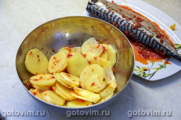 Скумбрия в духовке, запеченная в перечном соусе Скумбрия в духовке, запеченная в перечном соусе