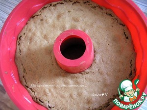 Миндальный кекс с брусникой