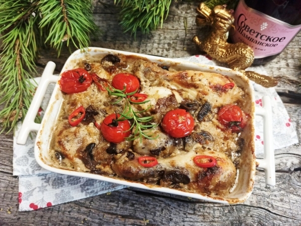Запеченные куриные голени в сливочно-грибном соусе Запеченные куриные голени в сливочно-грибном соусе