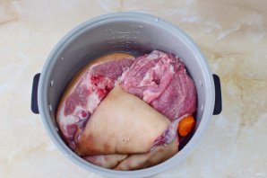 Холодец в мультиварке Холодец в мультиварке