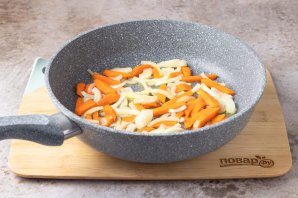 Овощное рагу с грибами, кабачками и баклажанами Овощное рагу с грибами, кабачками и баклажанами