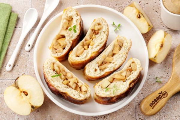 Пирог на дрожжах с яблоками Пирог на дрожжах с яблоками