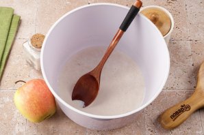 Пирог на дрожжах с яблоками Пирог на дрожжах с яблоками