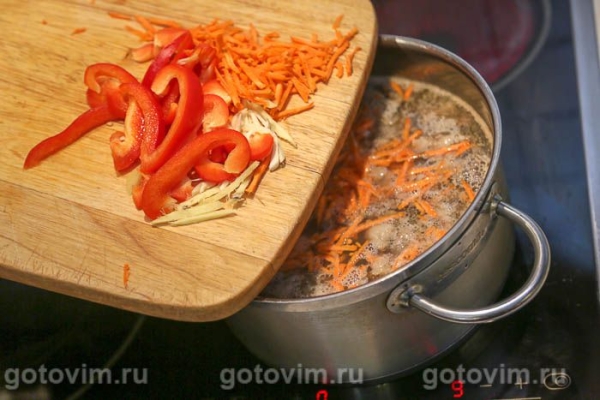 Суп из говядины с пекинской капустой и чили Суп из говядины с пекинской капустой и чили