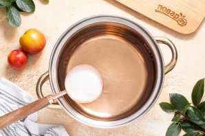 Компот из слив с косточками на зиму