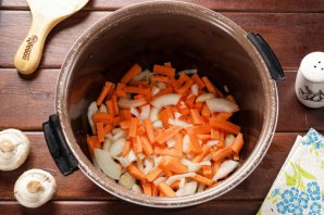 Постный плов в мультиварке Постный плов в мультиварке