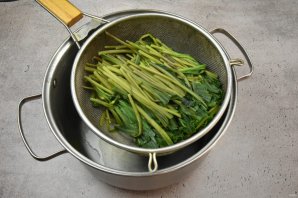 Черемша в томатном соусе на зиму