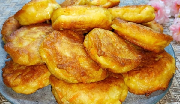 Возьмите яблоко, морковь и 1 яйцо. Вкуснейшие оладушки на завтрак или перекус детям в школу Возьмите яблоко, морковь и 1 яйцо. Вкуснейшие оладушки на завтрак или перекус детям в школу