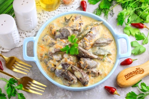 Сердце индейки в сметане Сердце индейки в сметане