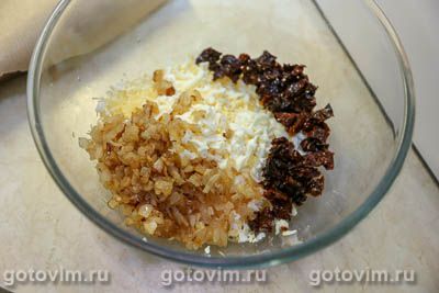 Рулет мясной с вялеными томатами и сыром Рулет мясной с вялеными томатами и сыром