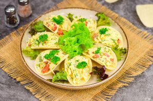 Пикантная закуска на чипсах Пикантная закуска на чипсах