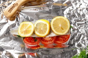 Скумбрия на решетке в фольге