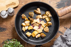 Постный борщ с грибами