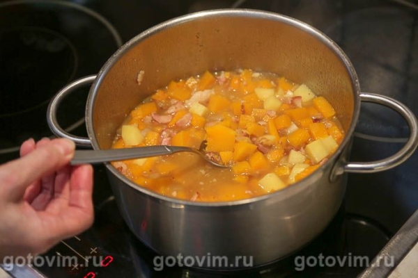 Суп-пюре из тыквы с беконом и сливками Суп-пюре из тыквы с беконом и сливками