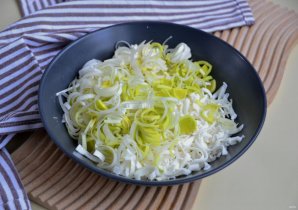 Пирог с сыром и луком-порей Пирог с сыром и луком-порей