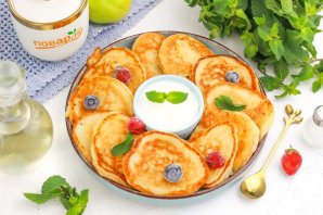 Яблочно-творожные оладьи Яблочно-творожные оладьи